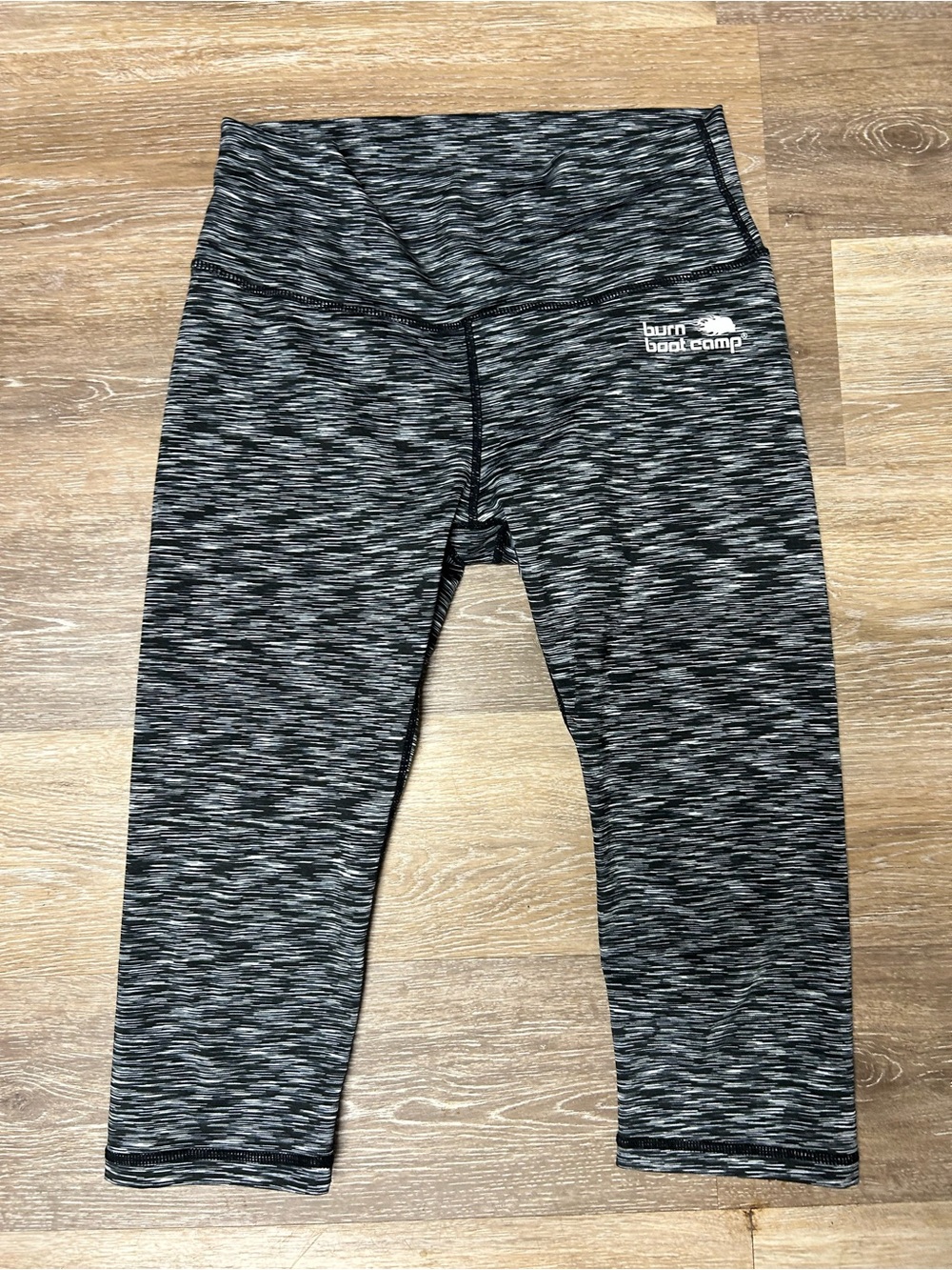 Burn Boot Camp Women's Black Space-Dye High-Rise Capri Leggings